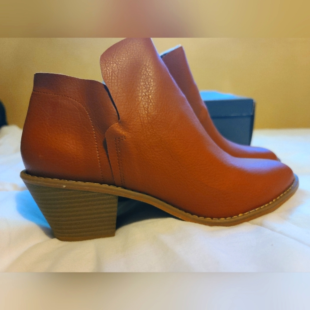Cognac (Brown) Booties